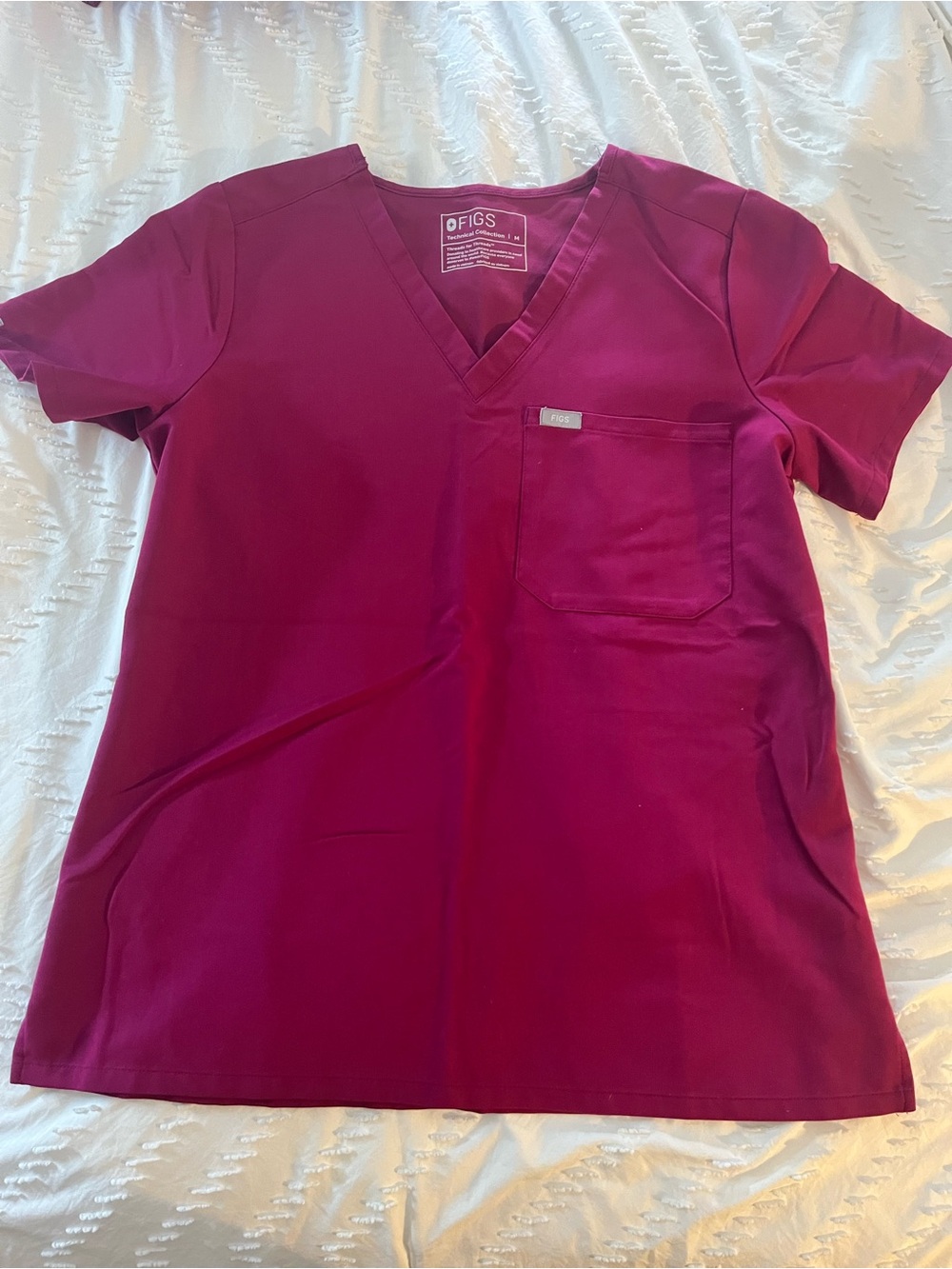 FIGS women’s scrubs set